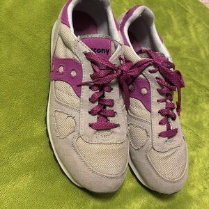 Saucony Women’s Shadow Original Beige & Purple Athletic Running Shoes Size 9